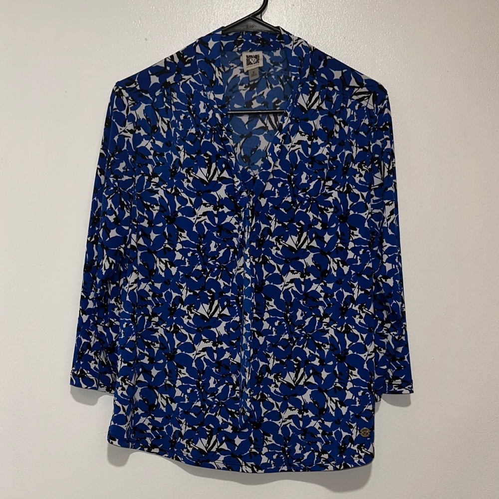 Anne Klein Blue and Black Abstract Blouse